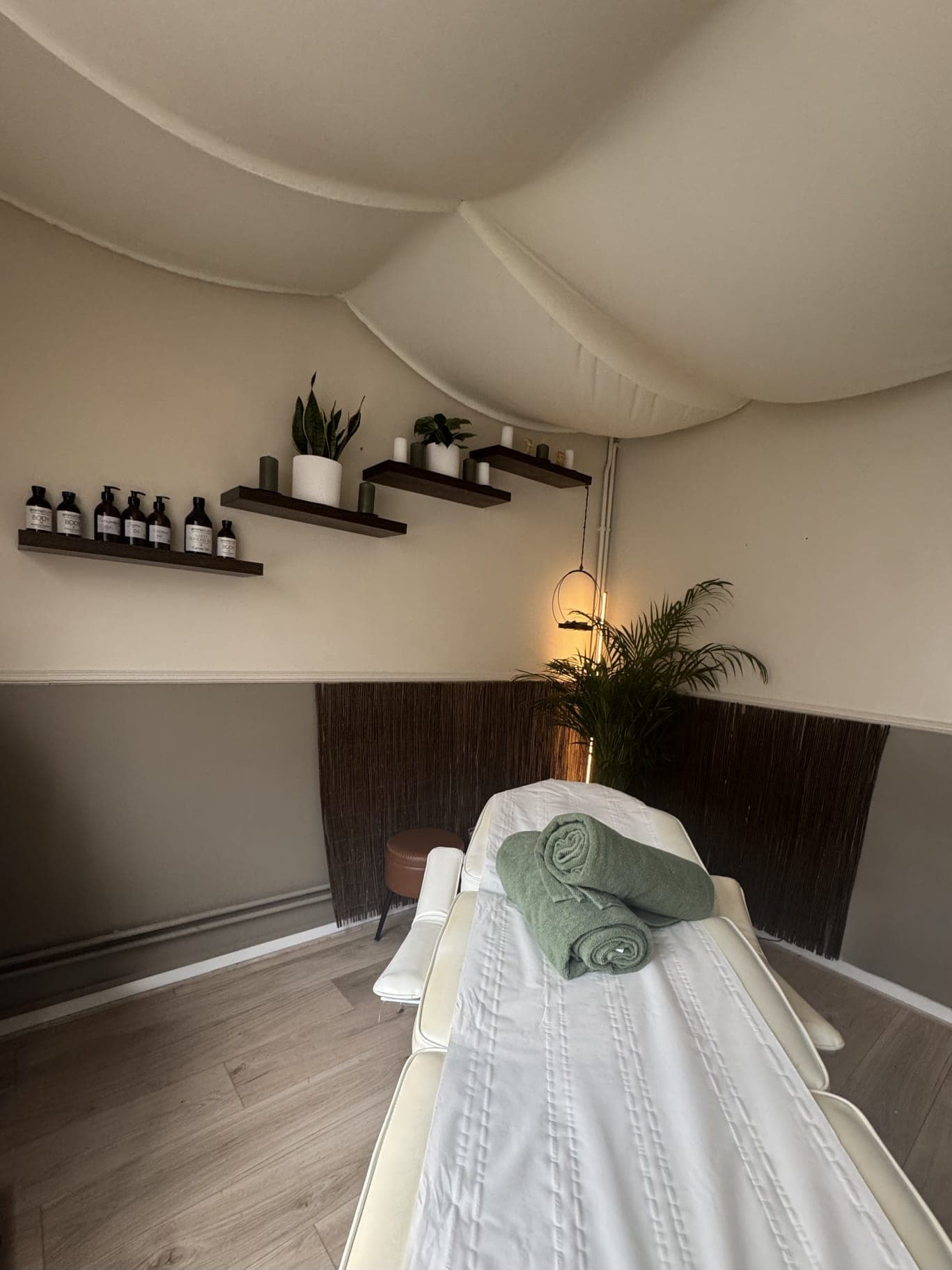 Treatment room atmosphere at B Therapies